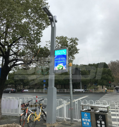 上海莘莊商（shāng）務區智慧路燈
