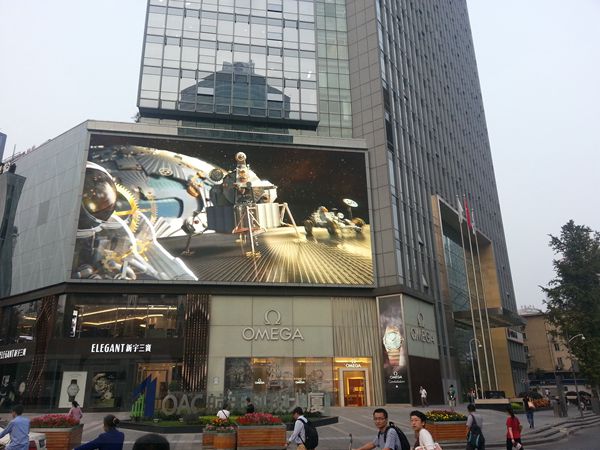 成都航天科技大廈室外led全彩（cǎi）顯示屏
