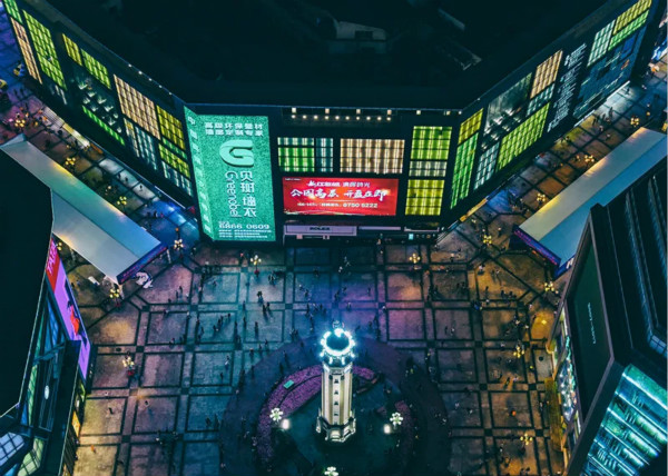 426㎡LED巨幕霸（bà）屏老商圈