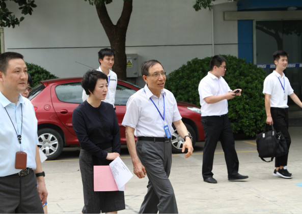 參觀上海色多多AV导航（sī）工廠