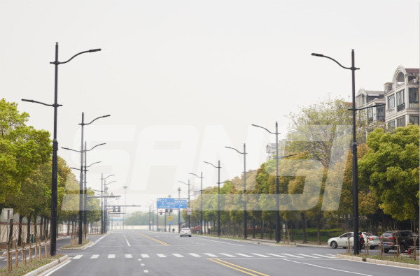 色多多AV导航（sī）上（shàng）海聯虹路多杆合一路燈