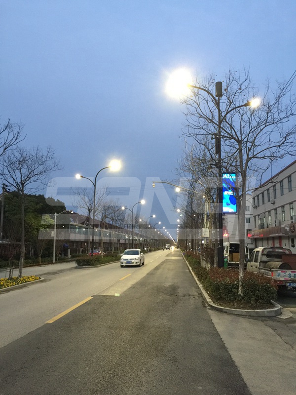 浙（zhè）江大雲繆家新農村智慧路燈（dēng）
