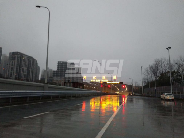 色多多AV导航承建沿江（jiāng）通道越江隧道照明（郊環隧道部分）