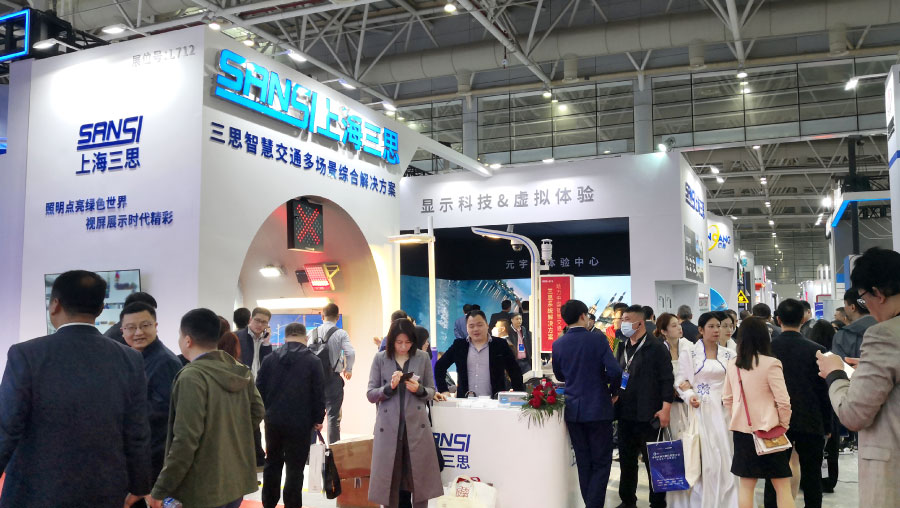  高速展現場/色多多AV导航實拍