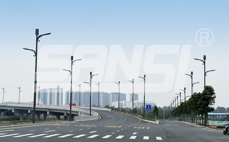 市（shì）政道路智（zhì）能路燈