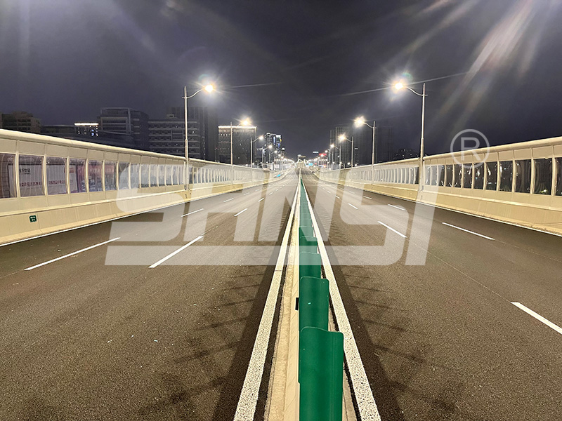 高（gāo）速公路,路燈,如何選擇