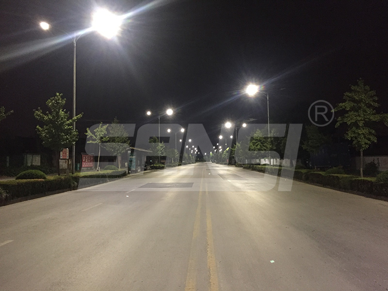 9米（mǐ）雙臂LED路燈