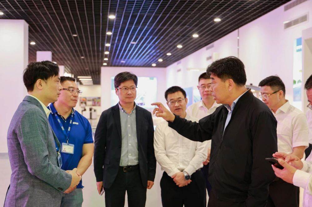 浙江省,副省長,柯（kē）吉欣,行（háng）考察調研,色多多AV导航浙江浦江生產基地