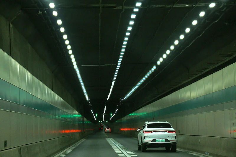 新聞聯播報道,北（běi）橫通道通車,三（sān）思助力,上海,東西大動脈,全線貫通