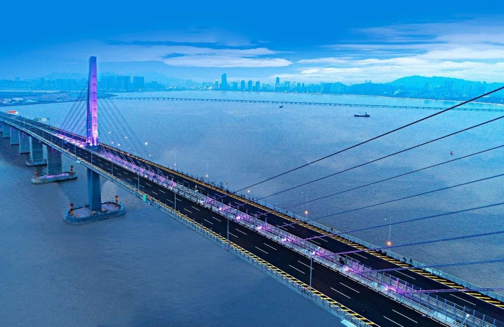 點亮,上海,東西大通道,全國至少,2500條隧道,跟閔行,這家（jiā）企業,相關