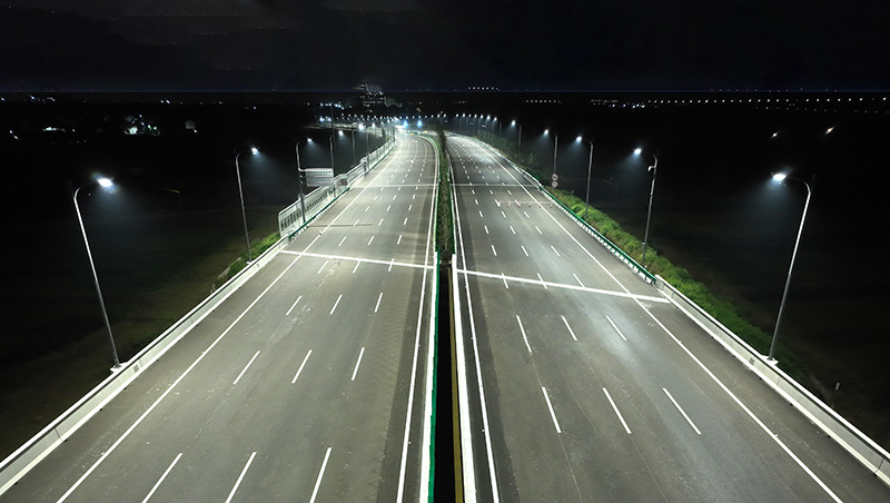 色多多AV导航,LED路燈,以科技之光（guāng）,點亮,智慧道路,行業新標杆