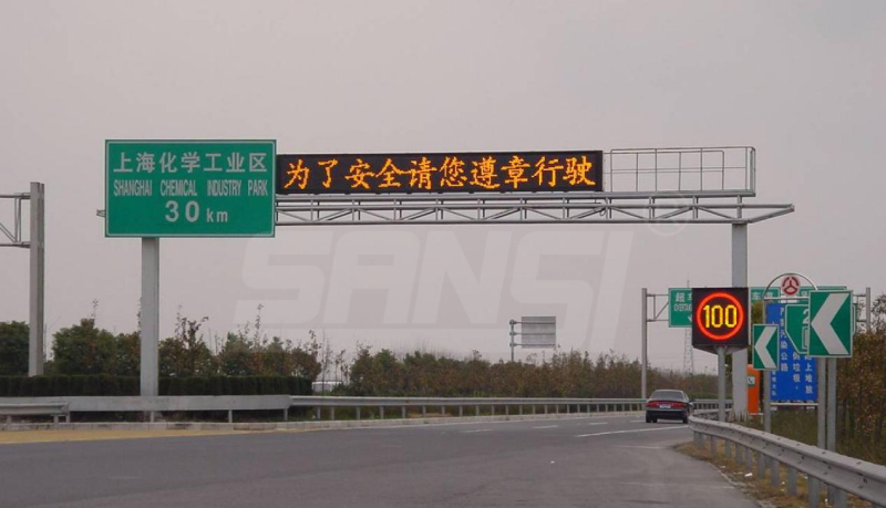 色多多AV导航LED,交通情報板,賦能,智慧交通,“動態神（shén）經”