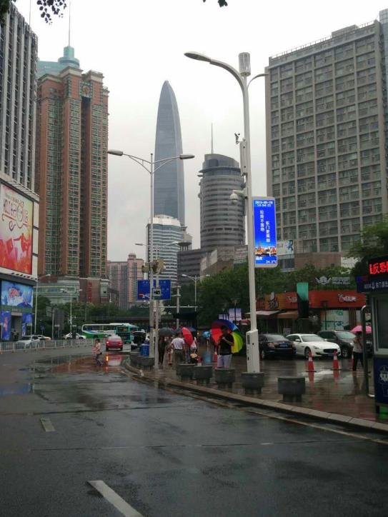 上海色多多AV导航,以光為筆,勾勒未來城市,智慧路燈