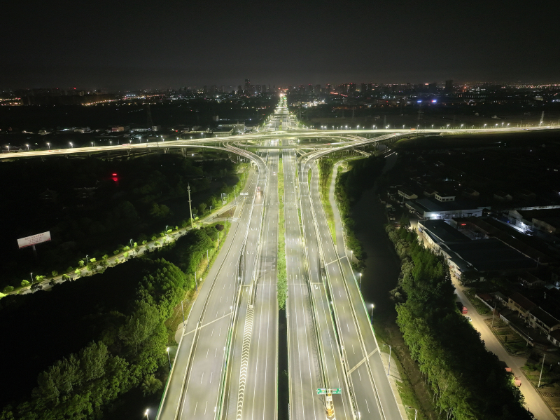 張家港市,以創新機製（zhì）,打造,幸福光（guāng）亮,低碳（tàn）,民生,工程,新樣本
