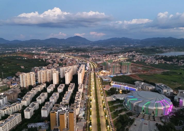 LED显（xiǎn）示屏,LED显示屏厂家,LED照明厂家,照（zhào）明（míng）解决方案,显示屏解决方案（àn）